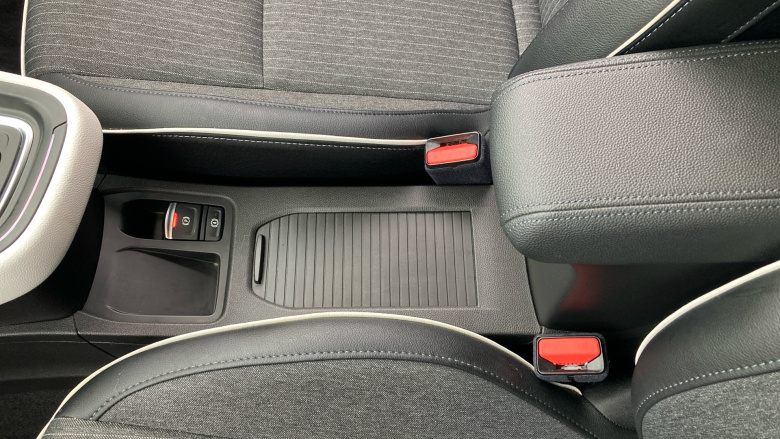 Renault Clio 1.6 E-TECH full hybrid 145 Techno 5dr Auto Hybrid Hatchback